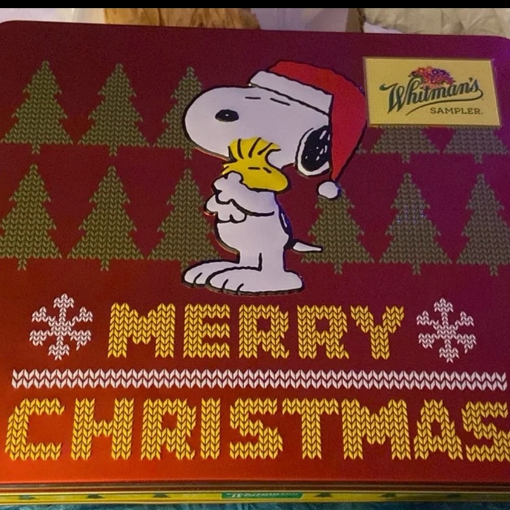 Snoopy Peanuts Whitman's Tin, sweater knit Merry Christmas